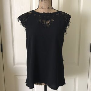 Truly Poppy jarred lace detail cap sleeve blouse